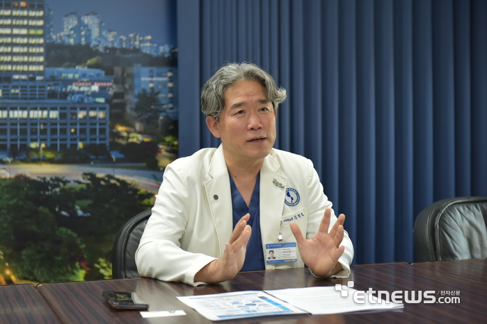 김철호 아주대의료원 첨단의학연구원장(아주대 콰트로정밀의약연구원장)