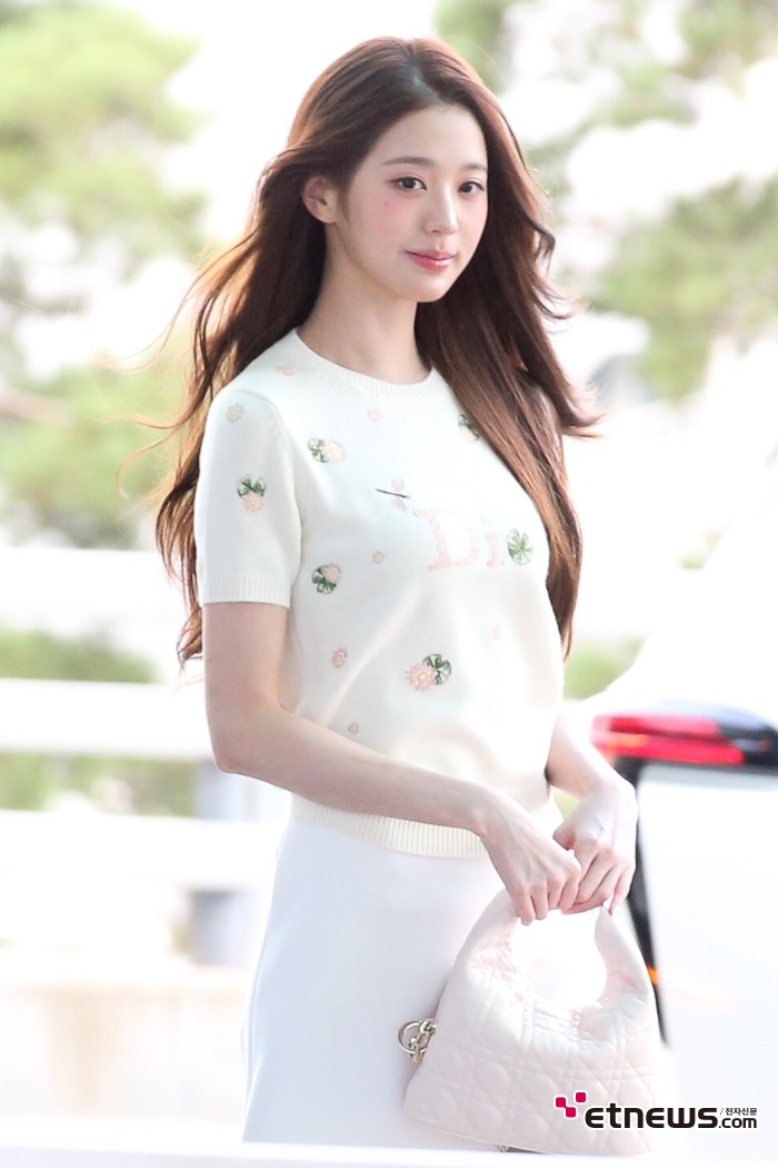 [ET포토] 장원영, '베이비 페이스'