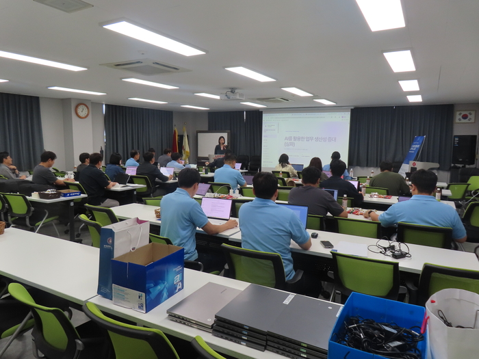 롯데에너지머티리얼즈 AI 교육.