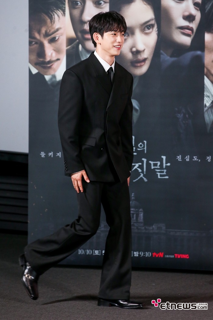 [ET포토] 박진영, '수트 핏의 정석'