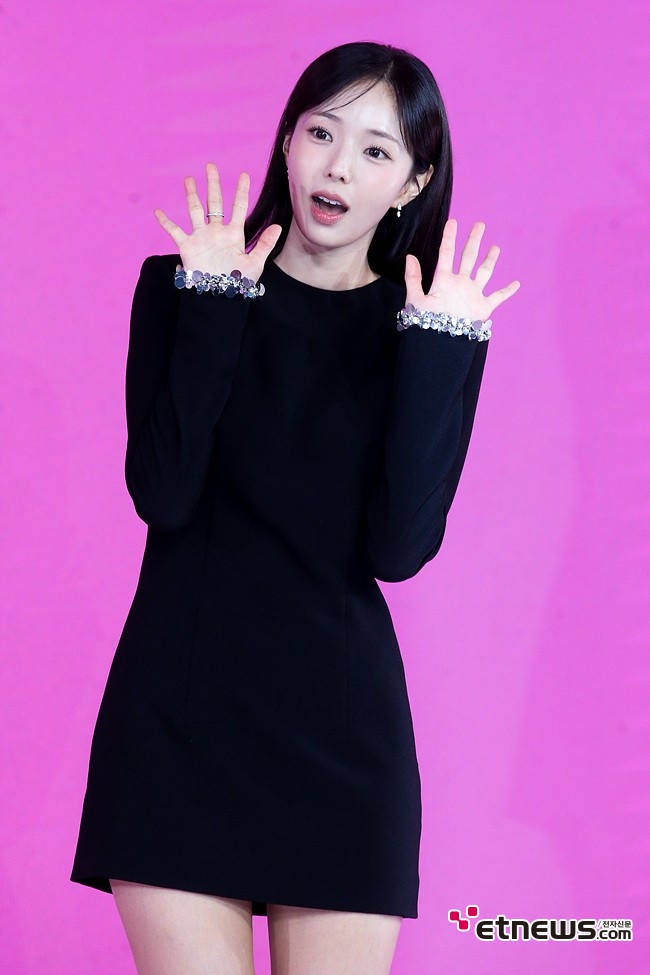 [ET포토] 채수빈, '찌릿 찌릿~'