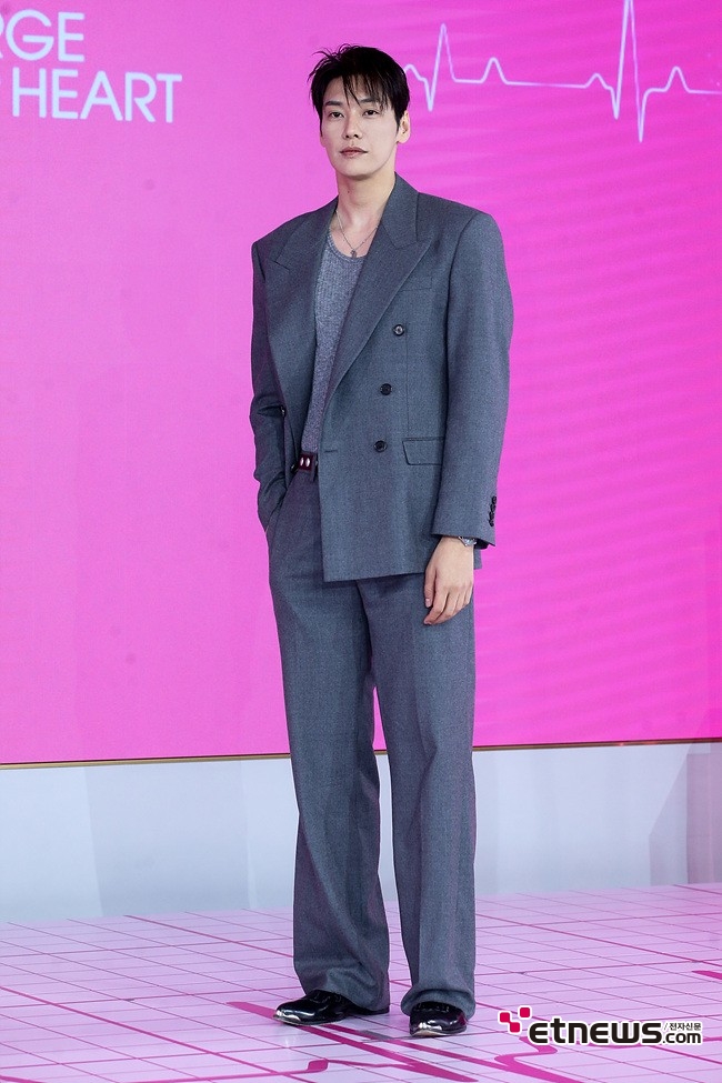 [ET포토] 김영광, '재벌가 손자의 여유'