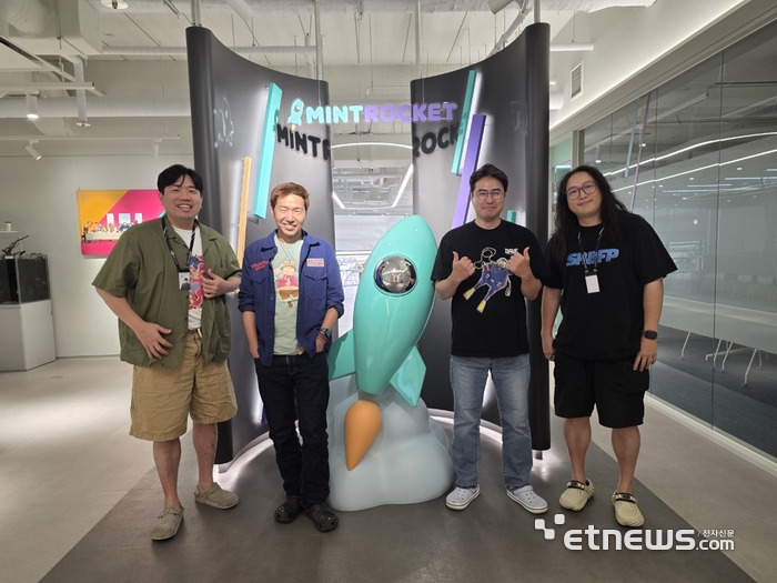 (왼쪽부터)민트로켓 우찬희 기획 리드, 황재호 대표, 서보성 프로그래밍 리드, 정기엽 아트 리드