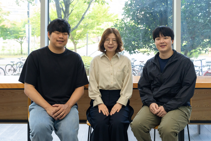 왼쪽부터 GIST AI학과 최동하 박사, 이현주 교수, 염태림 석박사통합과정생.