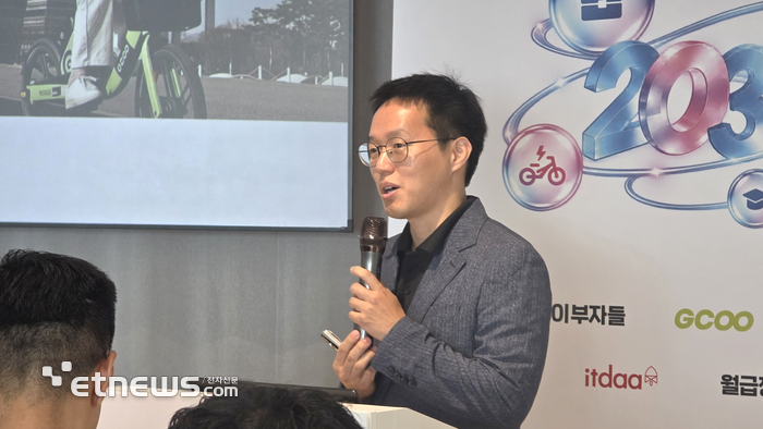 윤종수 지바이크 대표가 7일 서울 서대문구 피알브릿지에서 열린 '2026 대한민국 청년들의 고민 : N포세대라는 말로는 부족하다' 세미나에서 발표하고 있다. [사진=현대인 기자]