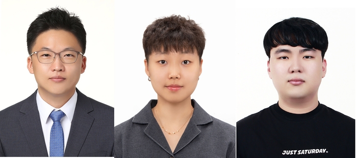 (왼쪽부터)황인석 포스텍 교수, 통합과정 최정원·강동현 씨.