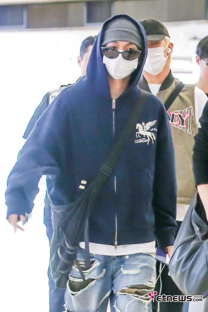 [ET포토] 보이넥스트도어 명재현, '후드티에 비니 쓰고'