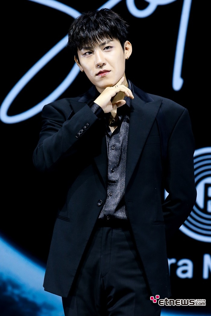 [ET포토] 박우진, '표정에 실린 파워'