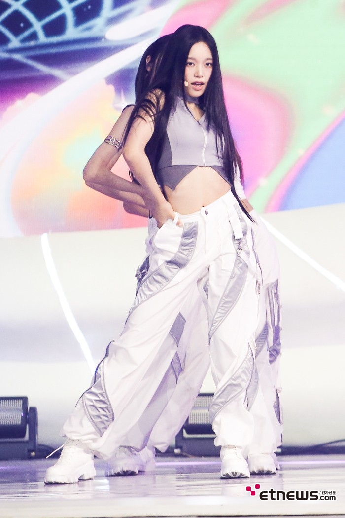 [ET포토] A2O 라이트 헤메키, '폼나게~'