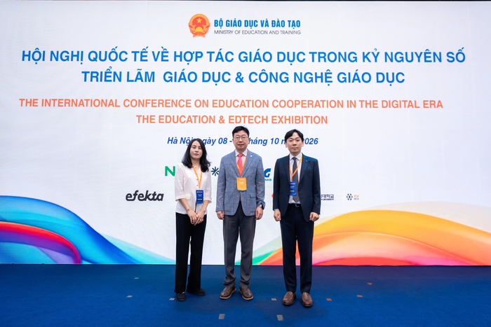 Photo Image