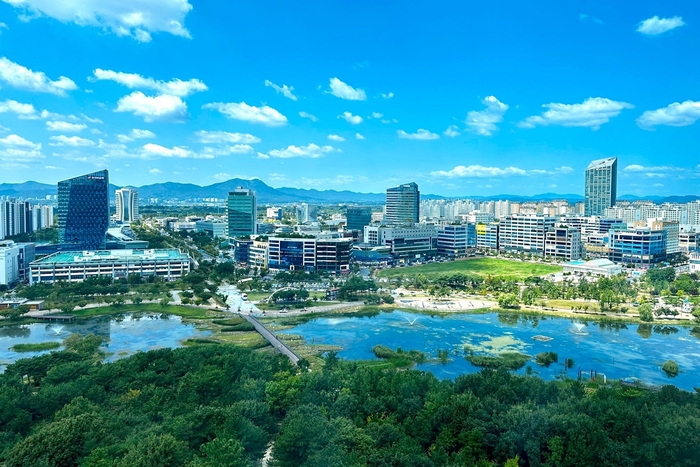 한국전력을 비롯한 16개의 공공기관이 자리하고 있는 나주 빛가람혁신도시 전경.