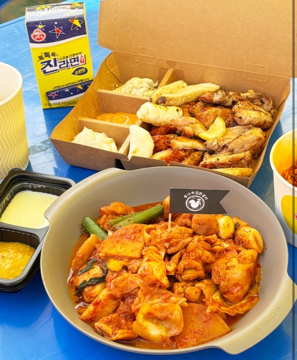2025년도 춘천막국수닭갈비 축제 메뉴 사진. 〈자료 오뚜기〉