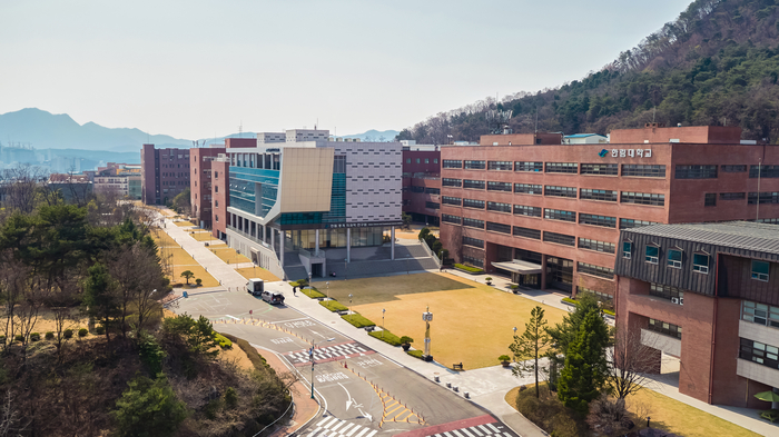 한림대학교가 AI 인재양성 체계 구축 등 새로운 고등교육 모델을 추진하고 있다.