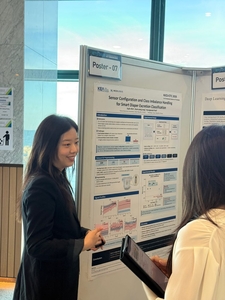 한국전자정보통신산업진흥회(KEA)가 스마트 돌봄 전문기업 메디로지스와 공동 수행한 'AI 기반 스마트 기저귀 배설 상태 분류 연구' 성과를 15일 제주 쉐라톤 호텔에서 열린 국제학술대회 'ICTC 2026'에서 발표했다. 사진제공=KEA