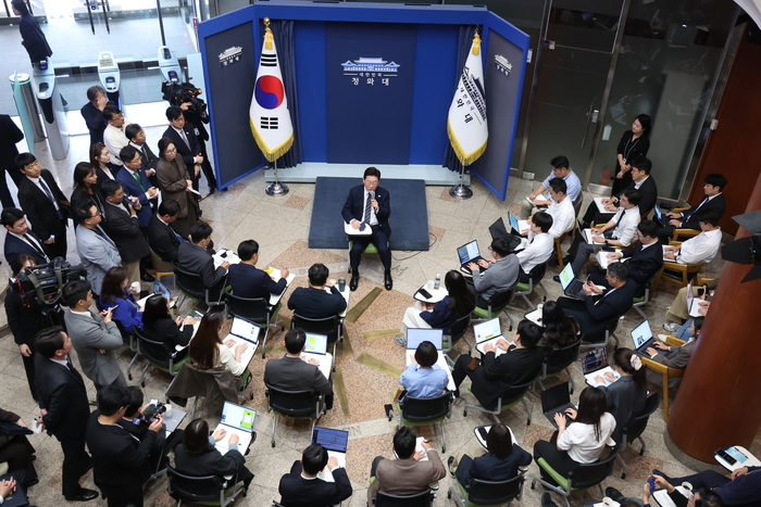 李 “진보 40% 똘똘 뭉쳐도 상대가 50% 이상이면 재집권 불가능”