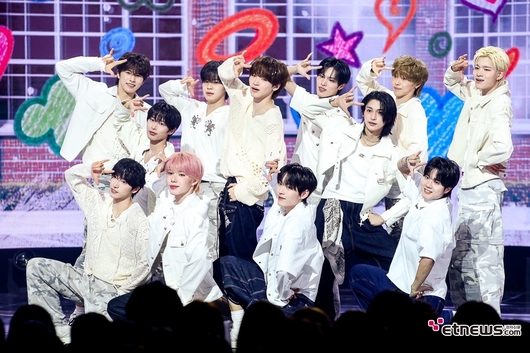 [ET포토] 코이키즈, '힐링주는 엔딩'