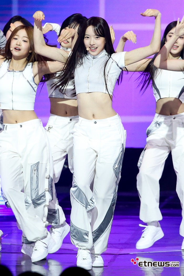 [ET포토] A2O라이트 시리, '밝은 에너지 발산'