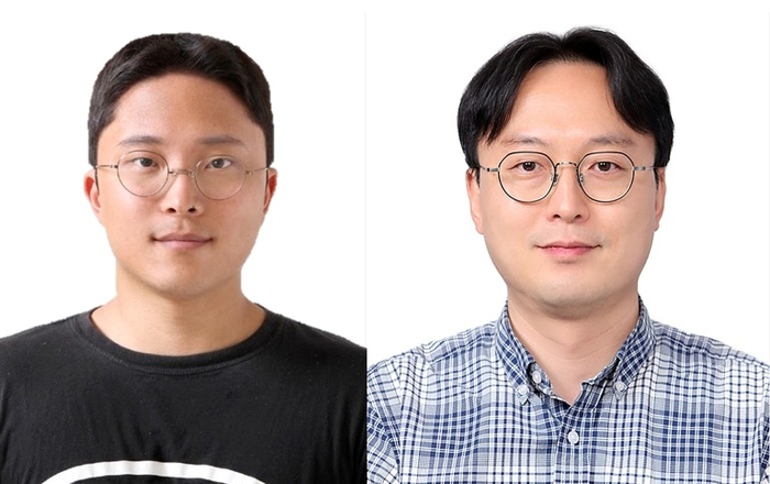 김승준 교수(오른쪽)와 김광빈 박사과정생.