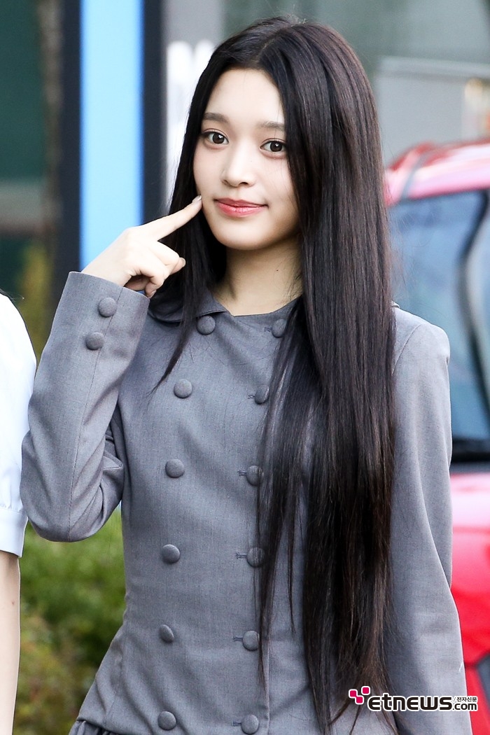 [ET포토] A2O LITE 히메키, '선명한 예쁨'