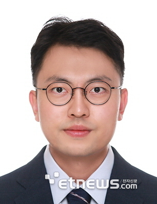 [ET단상]사람을 닮는 로봇을 넘어, 사람을 뛰어넘는 로봇으로