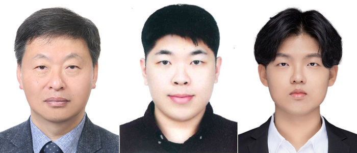 왼쪽부터 안동규 교수, 범종찬 학생, 한승헌 학생.