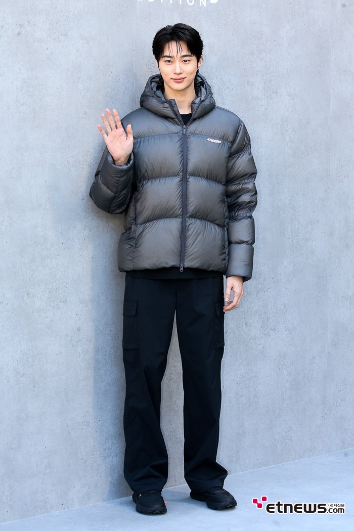 [ET포토] 변우석, '패딩만 입어도 멋짐 장착'