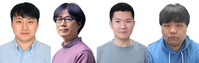 왼쪽부터 신동빈 교수, 이종석 교수, 최인혁 박사, 김대헌 박사과정생.