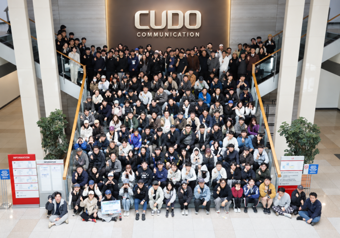 쿠도커뮤니케이션은 창립 26주년을 맞아 재능교육연수원에서 전사 임직원이 함께하는 창립기념행사를 개최했다.