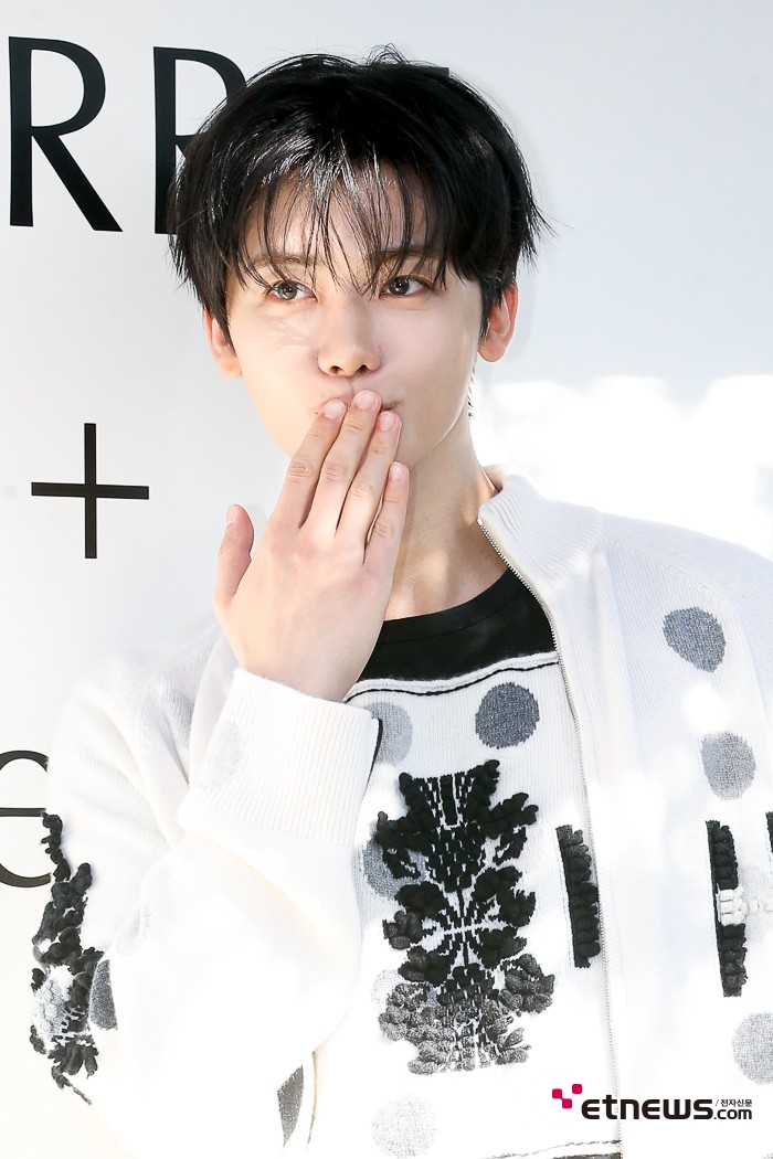 [ET포토] NCT 재민, '상큼한 손 키스'