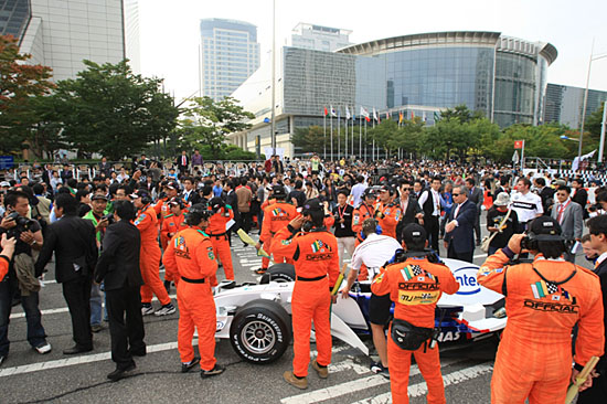 F1 코리아 그랑프리 오피셜 900명 모집