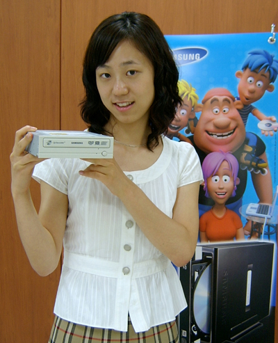 삼성, 라이트 스크라이브 DVD 라이터 출시