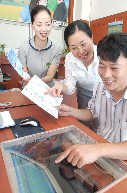 귀성길 교통정보, 휴게소에서 확인하세요