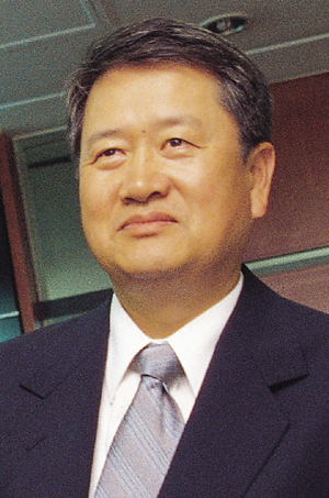 박수칠때 떠나는 정수진 노텔코리아 사장