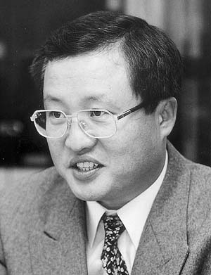 스토리지계 신화 정형문사장 컴퓨팅 업계 떠난다