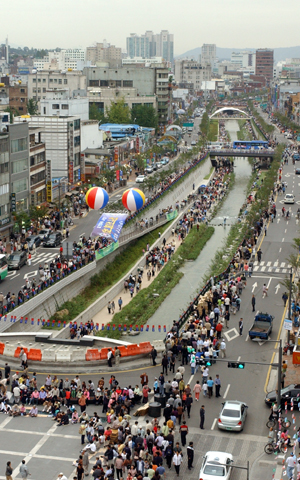 [현장을 찾아서]서울시 청계천종합상황실