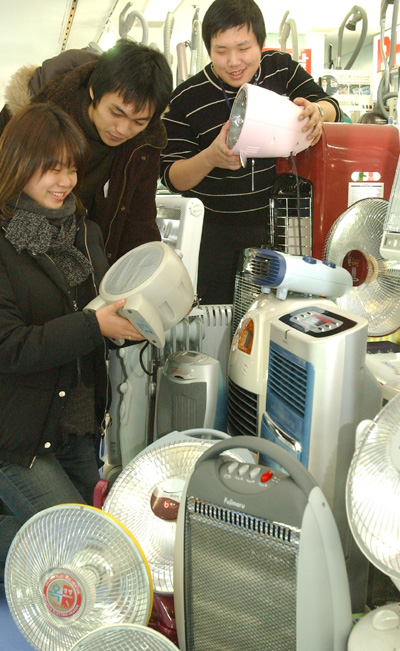 뜨거워진 난방기기 매장