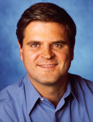 AOL창립자 스티브 케이스, AOL분사 옹호