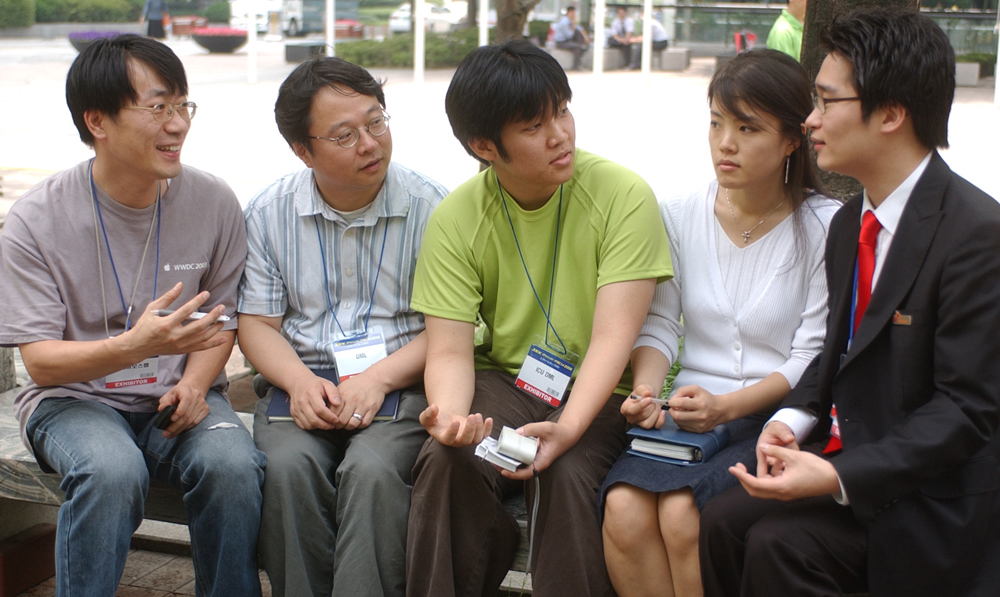 SEK2006은 각종 신기술 전시로 IT 코리아의 면모를 유감없이 발휘했다. 각 회사의 전시회 참가를 주도한 5명이 이번 행사서 느꼈던 점을 깊이있게 토론했다.