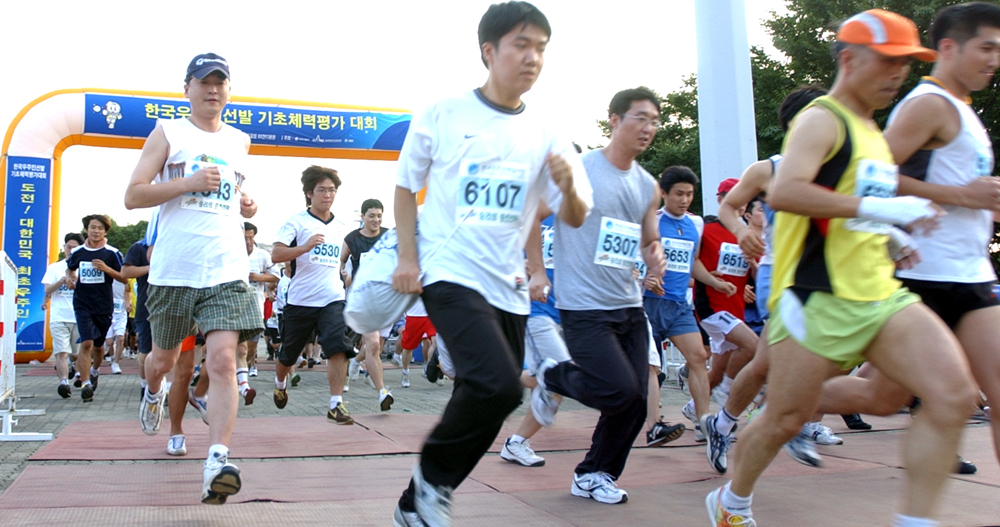 "한국 최초 우주인을 향해 달려라"