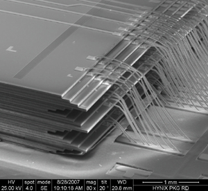 세계 최초 10원짜리 크기의 48GB MCP 개발