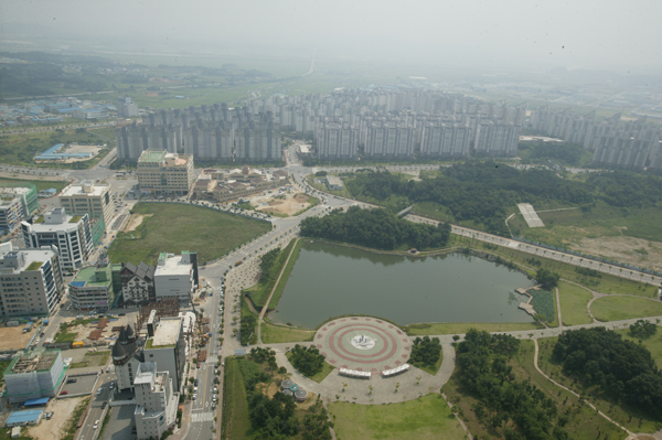 오창, 반도체 허브로 `번창`