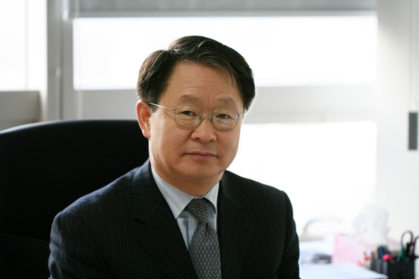 씬멀티미디어, 신임 사장 정창시씨