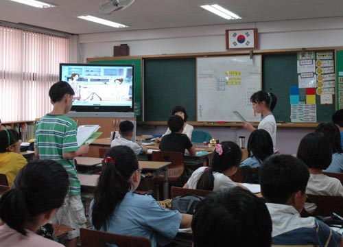 지자체, 주민 정보화·세계화 앞장