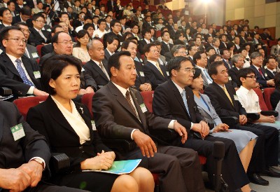 [신성장동력 보고회]민간투자 끌어내려면 규제철폐가 관건