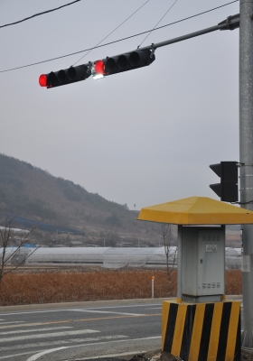 싸이럭스, 횡단보도용 LED 조명등 개발