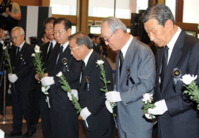 전경련 회장단, 노 전 대통령 분향소 조문