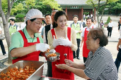 이달곤장관 무료급식 봉사