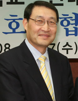 "연료전지 자동차 시장 도전，2012년까지 양산기술 확보"