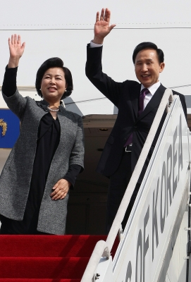 李대통령 부부, 유엔총회 참석차 출국