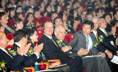 앨고어 前 美 부통령 “환경기준 미달 제품 안사는게 녹색구매”